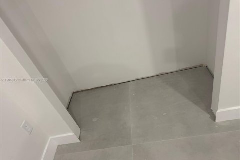 Снять в аренду виллу или дом в Майами, Флорида 6 спален, 222.97м2, № 1955123 - фото 15