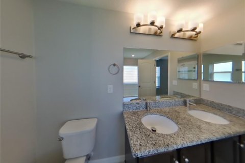 Villa ou maison à louer à Gibsonton, Floride: 4 chambres, 151.9 m2 № 2416411 - photo 6