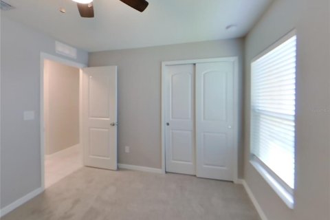 Villa ou maison à louer à Gibsonton, Floride: 4 chambres, 151.9 m2 № 2416411 - photo 11