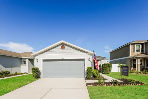 Villa ou maison à Gibsonton, Floride 4 chambres, 151.9 m2 № 2416411