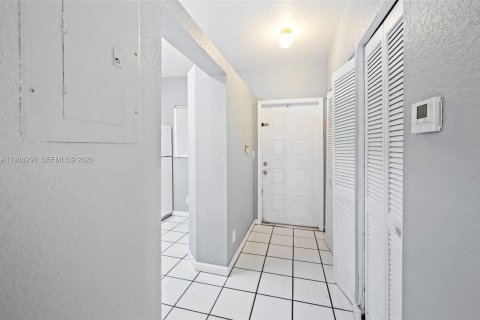 Copropriété à louer à Sunrise, Floride: 2 chambres, 82.31 m2 № 2050751 - photo 18