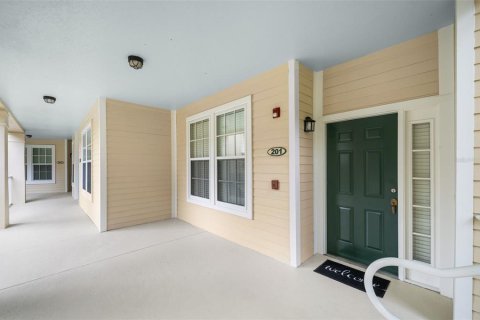 Copropriété à vendre à Gainesville, Floride: 3 chambres, 134.62 m2 № 2413624 - photo 2