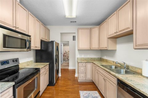 Copropriété à vendre à Gainesville, Floride: 3 chambres, 134.62 m2 № 2413624 - photo 8