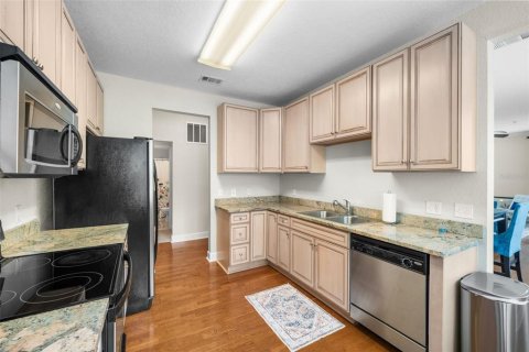 Copropriété à vendre à Gainesville, Floride: 3 chambres, 134.62 m2 № 2413624 - photo 6
