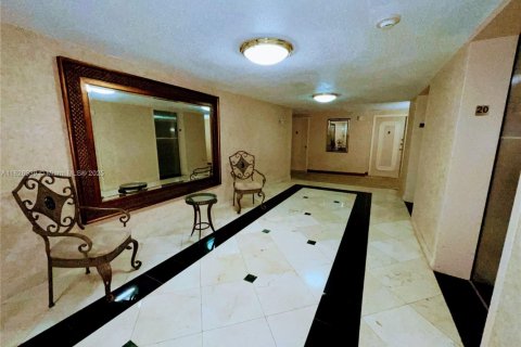 Купить кондоминиум в Халландейл-Бич, Флорида 2 спальни, 115.94м2, № 1814191 - фото 10