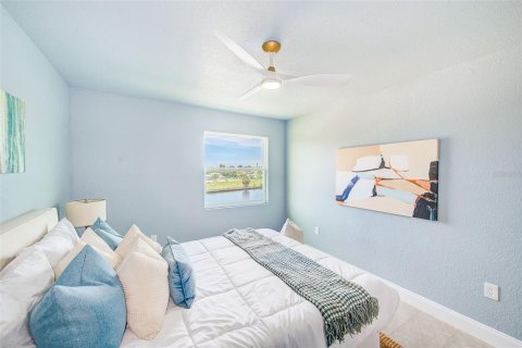 House in Holiday, Florida 3 bedrooms, 171.68 sq.m. № 1802006 - photo 22