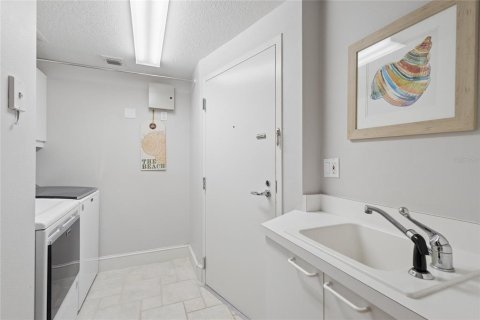 Condominio en venta en Longboat Key, Florida, 3 dormitorios, 199.09 m2 № 2097371 - foto 26