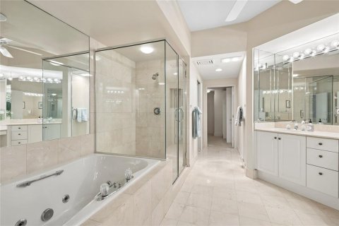Condominio en venta en Longboat Key, Florida, 3 dormitorios, 199.09 m2 № 2097371 - foto 19