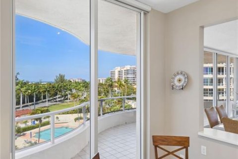 Condominio en venta en Longboat Key, Florida, 3 dormitorios, 199.09 m2 № 2097371 - foto 12