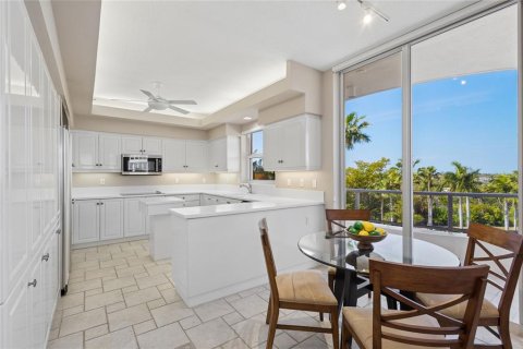 Condominio en venta en Longboat Key, Florida, 3 dormitorios, 199.09 m2 № 2097371 - foto 11