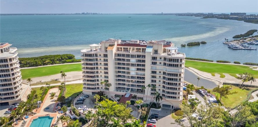 Condominio en Longboat Key, Florida, 3 dormitorios № 2097371