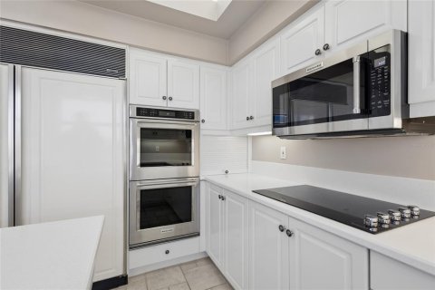 Condominio en venta en Longboat Key, Florida, 3 dormitorios, 199.09 m2 № 2097371 - foto 15