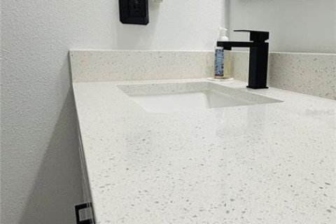 House in Ocala, Florida 3 bedrooms, 141.4 sq.m. № 2151165 - photo 18