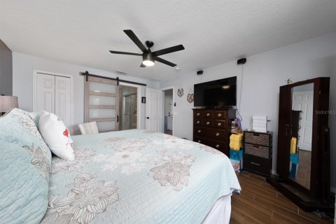 House in Kissimmee, Florida 3 bedrooms, 143.81 sq.m. № 1681801 - photo 19