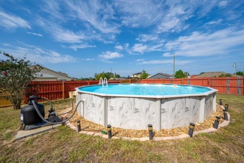 House in Kissimmee, Florida 3 bedrooms, 143.81 sq.m. № 1681801 - photo 25