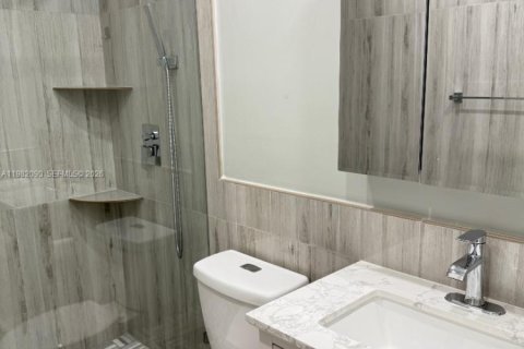 Condominio en alquiler en Fort Lauderdale, Florida, 2 dormitorios, 95.69 m2 № 2080192 - foto 12