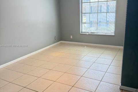 Condominio en alquiler en Fort Lauderdale, Florida, 2 dormitorios, 95.69 m2 № 2080192 - foto 16