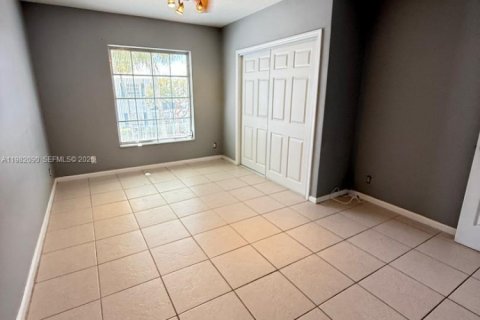 Condominio en alquiler en Fort Lauderdale, Florida, 2 dormitorios, 95.69 m2 № 2080192 - foto 15