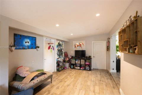Villa ou maison à vendre à Miami, Floride: 3 chambres, 163.23 m2 № 2023568 - photo 6