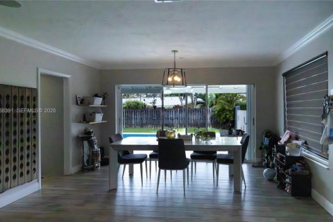 Villa ou maison à vendre à Miami, Floride: 3 chambres, 163.23 m2 № 2023568 - photo 10