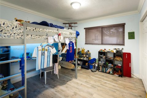 Villa ou maison à vendre à Miami, Floride: 3 chambres, 163.23 m2 № 2023568 - photo 18