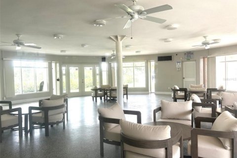 Condominio en venta en Saint Petersburg, Florida, 2 dormitorios, 105.44 m2 № 2202219 - foto 13