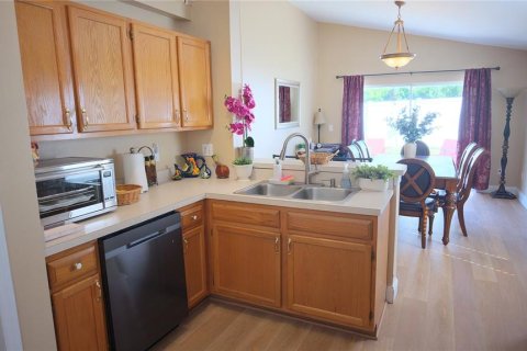 Villa ou maison à vendre à Apopka, Floride: 3 chambres, 139.35 m2 № 2395631 - photo 5
