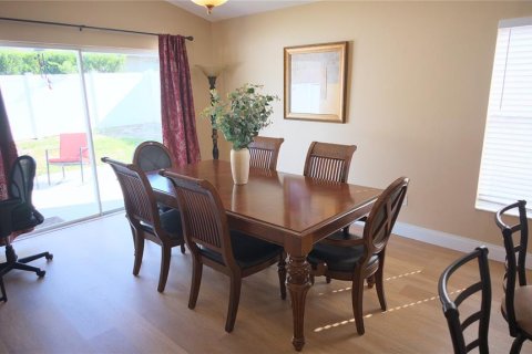 Villa ou maison à vendre à Apopka, Floride: 3 chambres, 139.35 m2 № 2395631 - photo 4