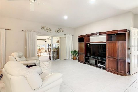 Casa en venta en Kissimmee, Florida, 3 dormitorios, 253.44 m2 № 1769121 - foto 16