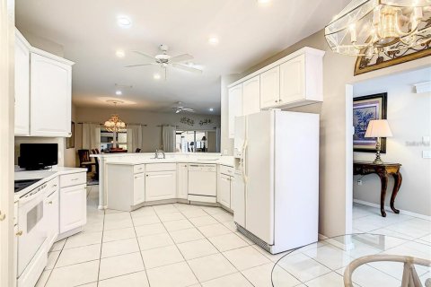 Casa en venta en Kissimmee, Florida, 3 dormitorios, 253.44 m2 № 1769121 - foto 7