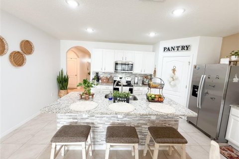 Villa ou maison à vendre à Haines City, Floride: 4 chambres, 173.45 m2 № 1812775 - photo 4