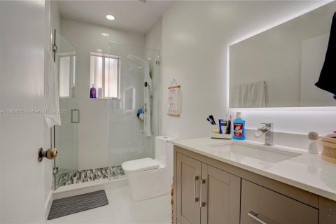 House in Homestead, Florida 4 bedrooms, 163.69 sq.m. № 1861774 - photo 24