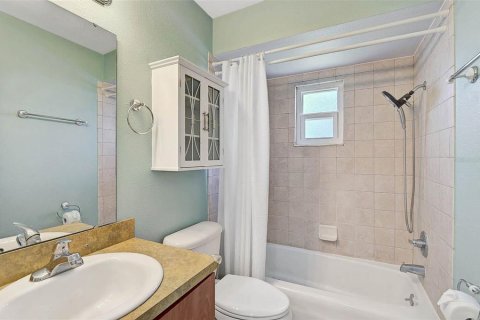 House in Bradenton, Florida 2 bedrooms, 96.99 sq.m. № 1719639 - photo 26