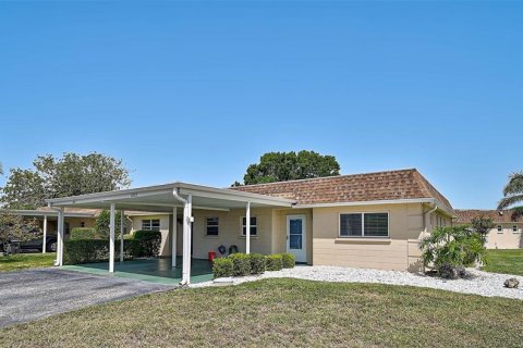 House in Bradenton, Florida 2 bedrooms, 96.99 sq.m. № 1719639 - photo 2