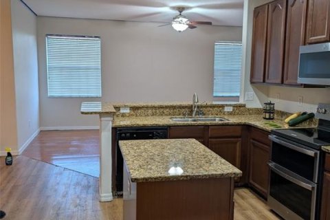 Casa en alquiler en Gibsonton, Florida, 4 dormitorios, 271.65 m2 № 1740546 - foto 9