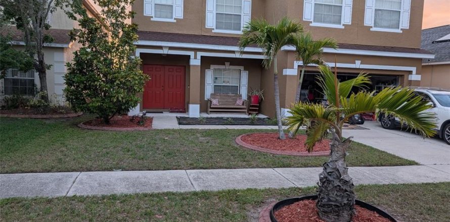 Casa en Gibsonton, Florida 4 dormitorios, 271.65 m2 № 1740546