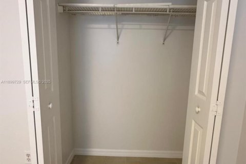 Copropriété à louer à Homestead, Floride: 3 chambres, 102.1 m2 № 1952877 - photo 16