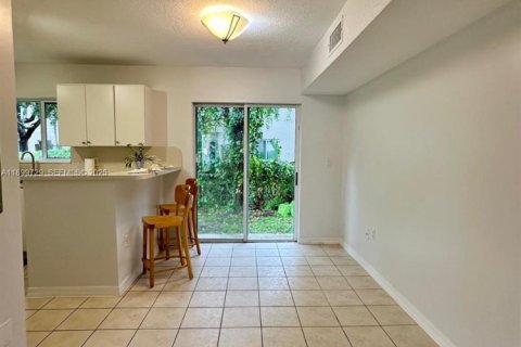 Copropriété à louer à Homestead, Floride: 3 chambres, 102.1 m2 № 1952877 - photo 10
