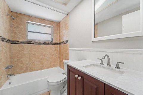Casa en venta en New Port Richey, Florida, 3 dormitorios, 144 m2 № 2210162 - foto 12