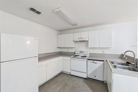 Condominio en alquiler en Kissimmee, Florida, 3 dormitorios, 113.53 m2 № 2100503 - foto 4