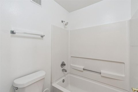 Condominio en alquiler en Kissimmee, Florida, 3 dormitorios, 113.53 m2 № 2100503 - foto 13