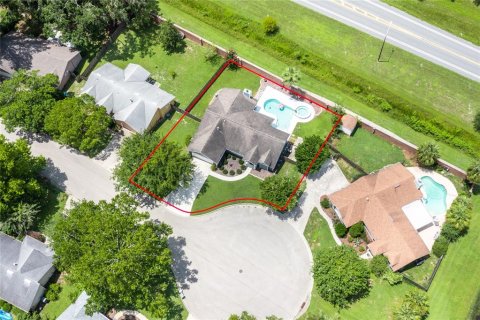 House in Gainesville, Florida 3 bedrooms, 138.61 sq.m. № 1916997 - photo 2