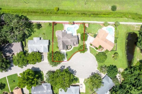 House in Gainesville, Florida 3 bedrooms, 138.61 sq.m. № 1916997 - photo 3