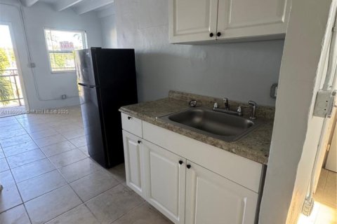 Villa ou maison à louer à Pahokee, Floride: 1 chambre, 40.6 m2 № 2037971 - photo 3