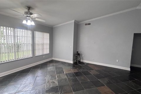 Villa ou maison à louer à Tampa, Floride: 2 chambres, 79.34 m2 № 2408932 - photo 6