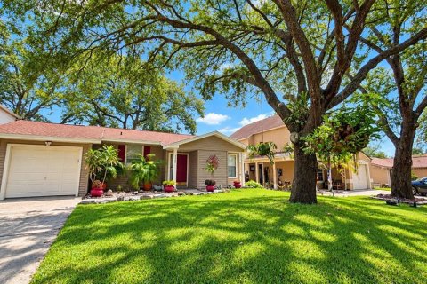 Villa ou maison à louer à Tampa, Floride: 2 chambres, 79.34 m2 № 2408932 - photo 2