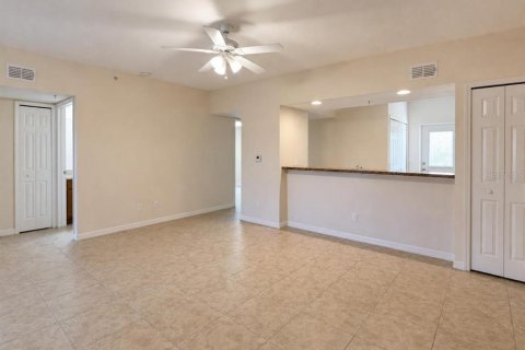 Appartement à louer à Punta Gorda, Floride: 2 chambres, 95.88 m2 № 2405197 - photo 2