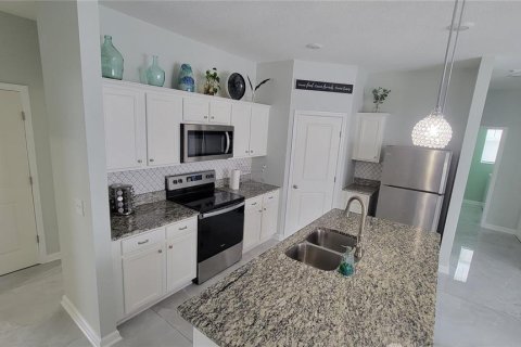 House in Davenport, Florida 3 bedrooms, 144.09 sq.m. № 1903911 - photo 14
