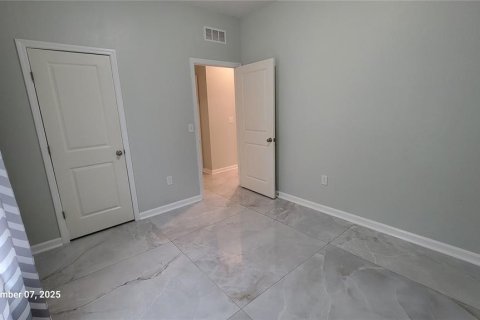 House in Davenport, Florida 3 bedrooms, 144.09 sq.m. № 1903911 - photo 23