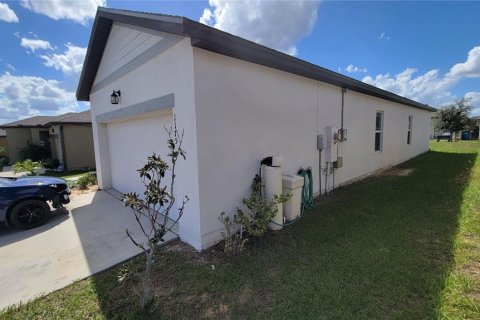 House in Davenport, Florida 3 bedrooms, 144.09 sq.m. № 1903911 - photo 8